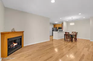 313 Sophee Ln, Lakewood, NJ 08701 - Photo 4