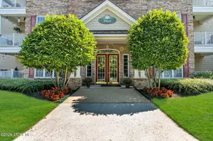 313 Sophee Ln, Lakewood, NJ 08701 - Photo 2