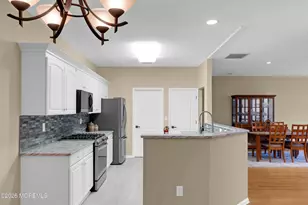 65 Golden Willows Ave, Lakewood, NJ 08701 - Photo 10