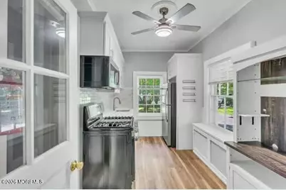27 Spring Street #C, Freehold, NJ 07728 - Photo 2