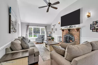 9 Stevens Drive, Holmdel, NJ 07733 - Photo 6