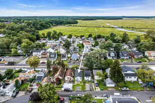 337 Shoreland Cir, Laurence Harbor, NJ 08879 - Photo 26