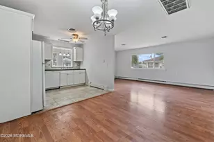 48 Berkshire Ct, Toms River Township, NJ 08753 - Photo 10