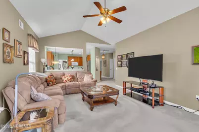 445 Monticello Lane, Lakewood, NJ 08701 - Photo 14