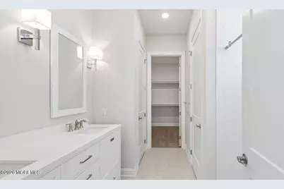 16 Freesia Drive, Manalapan Township, NJ 07726 - Photo 4