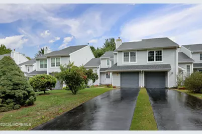 71 Malibu Drive, Eatontown, NJ 07724 - Photo 1