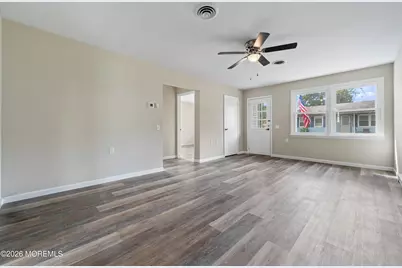 18 N Chestnut Avenue, Whiting, NJ 08759 - Photo 10