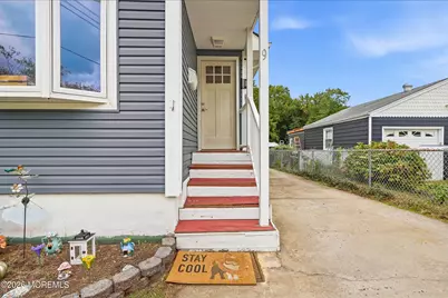 9 Briarcliff Place, Port Monmouth, NJ 07758 - Photo 8