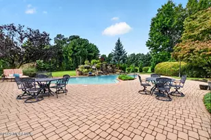 10 Maacka Dr, Holmdel, NJ 07733 - Photo 54