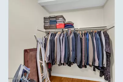 402 Silver Court, Hamilton Square, NJ 08690 - Photo 16