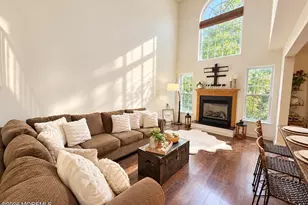 25 Brookfield Dr, Jackson, NJ 08527 - Photo 2