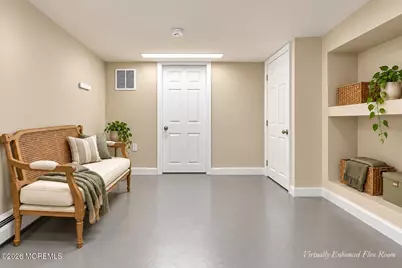 542 Clinton Avenue, Belford, NJ 07718 - Photo 30