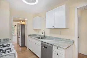 471 Beverly Dr, Keyport, NJ 07735 - Photo 14