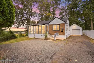 471 Beverly Dr, Keyport, NJ 07735 - Photo 2