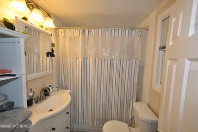 1050 Woodmere Drive, Aberdeen Township, NJ 07735 - Photo 10