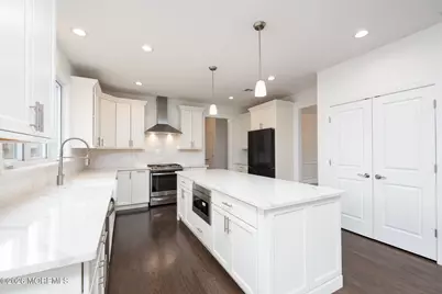 3 Barrington Court, Holmdel, NJ 07733 - Photo 2