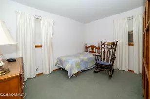 331 Sherwood Dr, Aberdeen Township, NJ 07735 - Photo 14