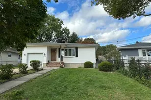 331 Sherwood Dr, Aberdeen Township, NJ 07735 - Photo 2