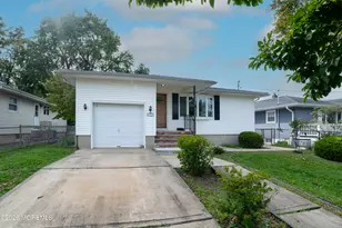 331 Sherwood Dr, Aberdeen Township, NJ 07735 - Photo 4