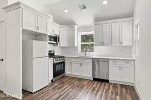 60 Crest Dr, Howell Township, NJ 07731 - Photo 10