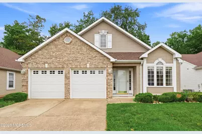 16 Angus Court, Jackson, NJ 08527 - Photo 2
