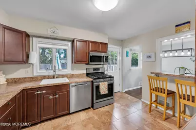 709 Park Avenue, Middletown, NJ 07748 - Photo 4
