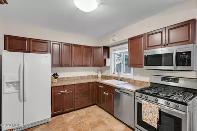 709 Park Avenue, Middletown, NJ 07748 - Photo 20
