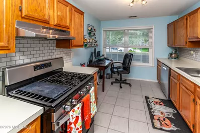 49 Chinkaberry Court, Howell Township, NJ 07731 - Photo 16