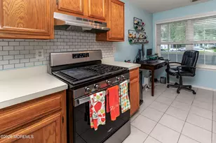 49 Chinkaberry Ct, Howell Township, NJ 07731 - Photo 22