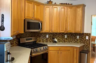 215 Shinnecock Dr, Manalapan Township, NJ 07726 - Photo 4