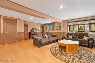 83 Walnut Ave Ave, Red Bank, NJ 07701 - Photo 20