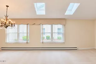 98 Murray Hill Terrace, Marlboro Township, NJ 07746 - Photo 4