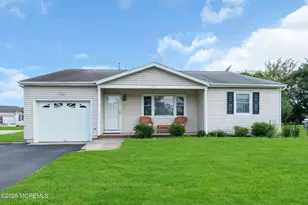 15 Wiltshire Ct, Toms River Township, NJ 08757 - Photo 1