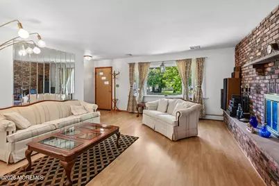 844 Lakeshore Drive, Keyport, NJ 07735 - Photo 4