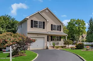 4 Wood Ave, Port Monmouth, NJ 07758 - Photo 2