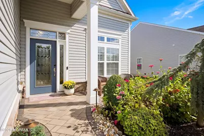 21 W Campania Lane, Farmingdale, NJ 07727 - Photo 2