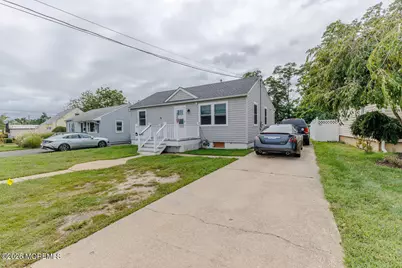 217 W Sylvania Avenue, Neptune City, NJ 07753 - Photo 2
