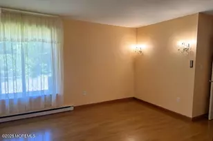 147 Amberly Dr, Manalapan Township, NJ 07726 - Photo 10