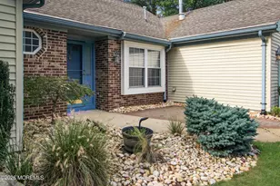 110 Morning Glory Ln, Whiting, NJ 08759 - Photo 2