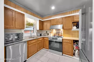 21 Hudson Pkwy, Whiting, NJ 08759 - Photo 16