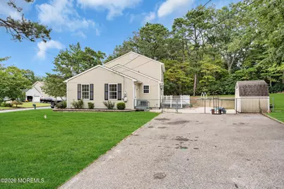 579 Coral Lane, Manahawkin, NJ 08050 - Photo 4