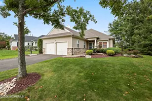 15 Narrowbrook Ct, Manalapan Township, NJ 07726 - Photo 2