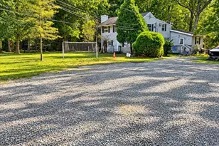 135 Friendship Rd, Howell Township, NJ 07731 - Photo 8
