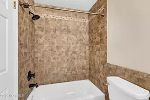 19 Remington Dr, Freehold, NJ 07728 - Photo 12