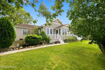 726 Forepeak Avenue, Beachwood, NJ 08722 - Photo 2