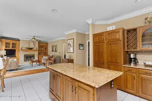 17 Clayton Dr, Millstone Township, NJ 08510 - Photo 10