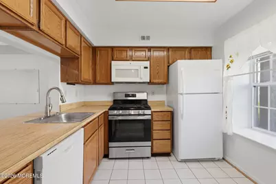 2704 Commons Drive #4, East Brunswick Township, NJ 08816 - Photo 14