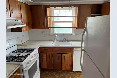 547 Oak Terrace, Point Pleasant, NJ 08742 - Photo 2