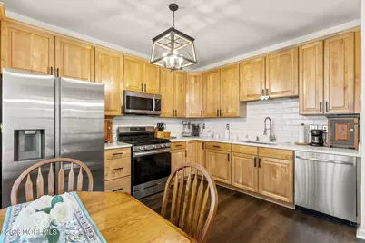 556 Saint Andrews Place, Manalapan Township, NJ 07726 - Photo 6