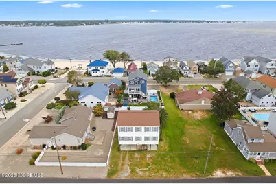 317 E Lakewood Avenue, Ocean Gate, NJ 08740 - Photo 2